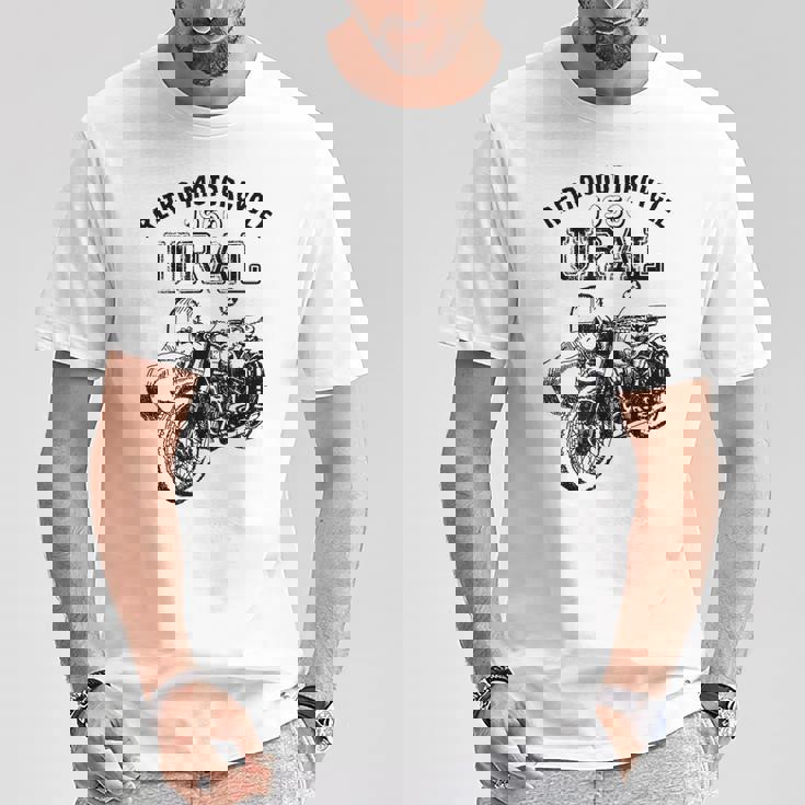 レトロモーターサイクルウラルtシャツ-ヴィンテージサイドカーモーターバイク Tシャツ 面白い贈り物