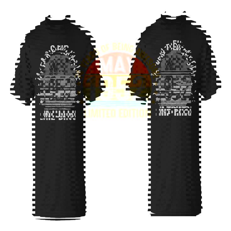 5月の誕生日 Est 1952 限定版 ヴィンテージ 74Th Tシャツ