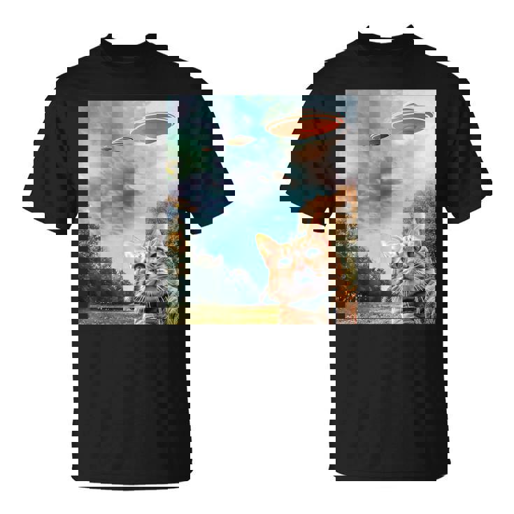 Ufo付き猫セルフィー Tシャツ