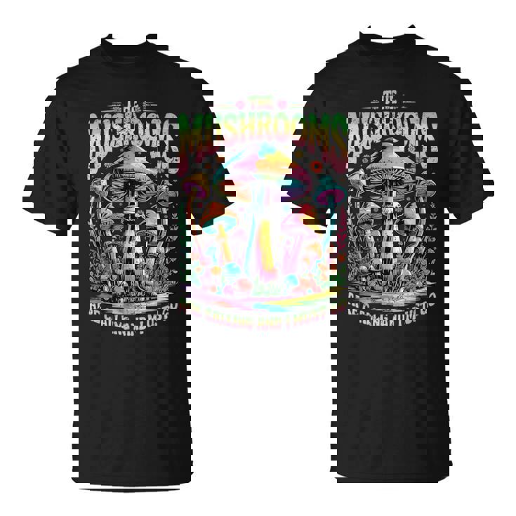 キノコはカラフルなサイケデリックな森の風景を呼んでいます。 Tシャツ