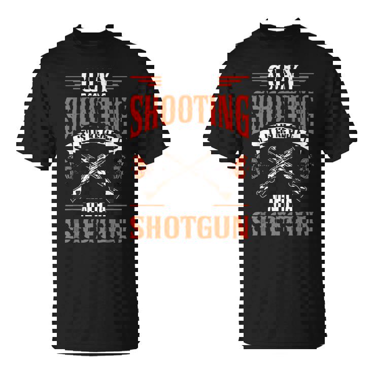 クレー射撃 散弾銃を使ったゴルフのようなもの ショットガン トラップ からのプル ピジョン クレー射撃 Tシャツ