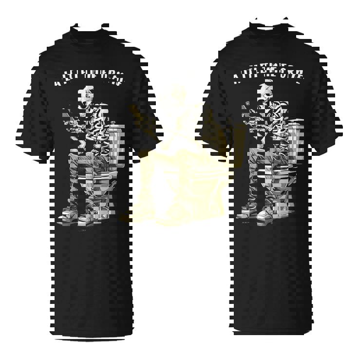 スマートフォン付きトイレのスケルトン ゴシックユーモア Tシャツ