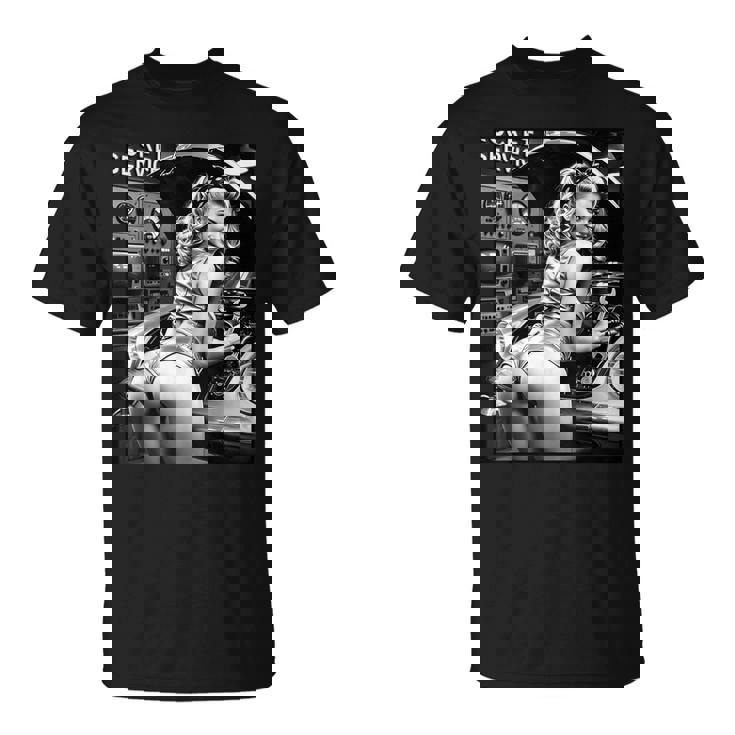 セクシーガールグラフィックtシャツ セクシーブロンドメカニックピンナップガールbw Tシャツ