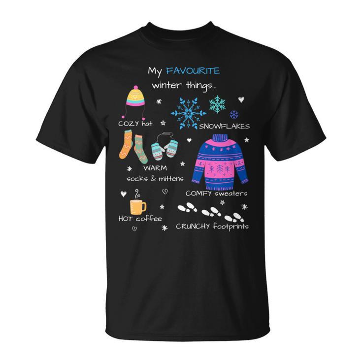 私のお気に入りの冬のものは、居心地の良い帽子、雪の結晶、ホットコーヒーです。 長袖tシャツ Tシャツ