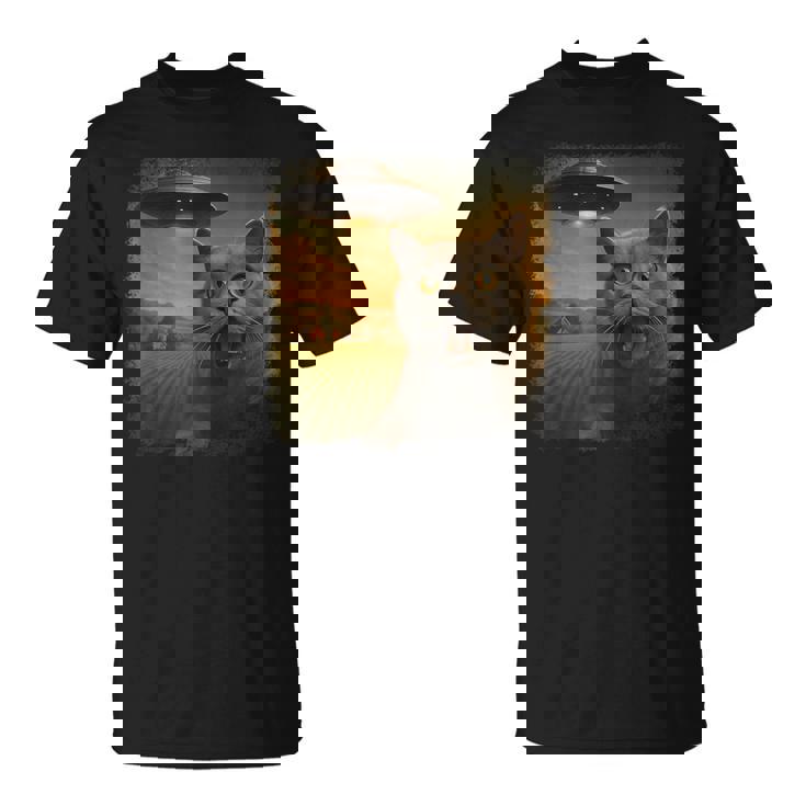 苦悩するブリティッシュショートヘアの猫 Ufo セルフィー 侵略 エイリアン Tシャツ