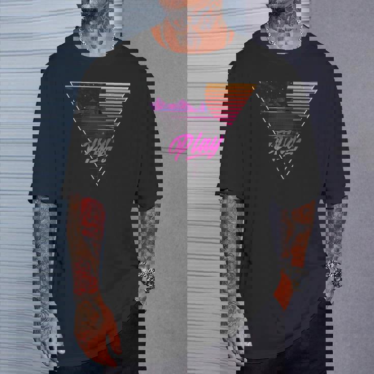 1980年代ynthwave ギフトtシャツ ゲーマーtシャツ レトロスタイリング Tシャツ 彼への贈り物