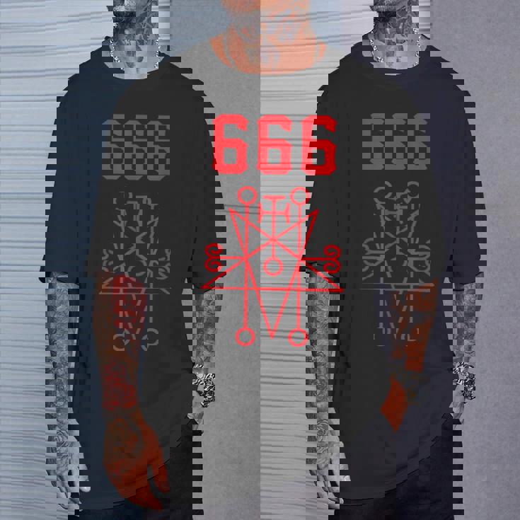 666 悪魔 悪魔のペンタグラム 獣のマーク Tシャツ 彼への贈り物