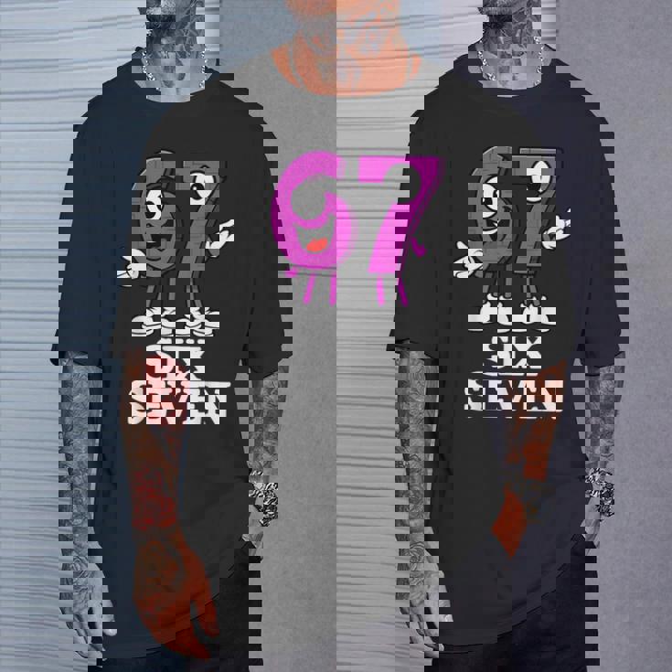 67 シックスセブン 6-7 面白いイタリアンブレインロットゲームスラングミーム Tシャツ 彼への贈り物