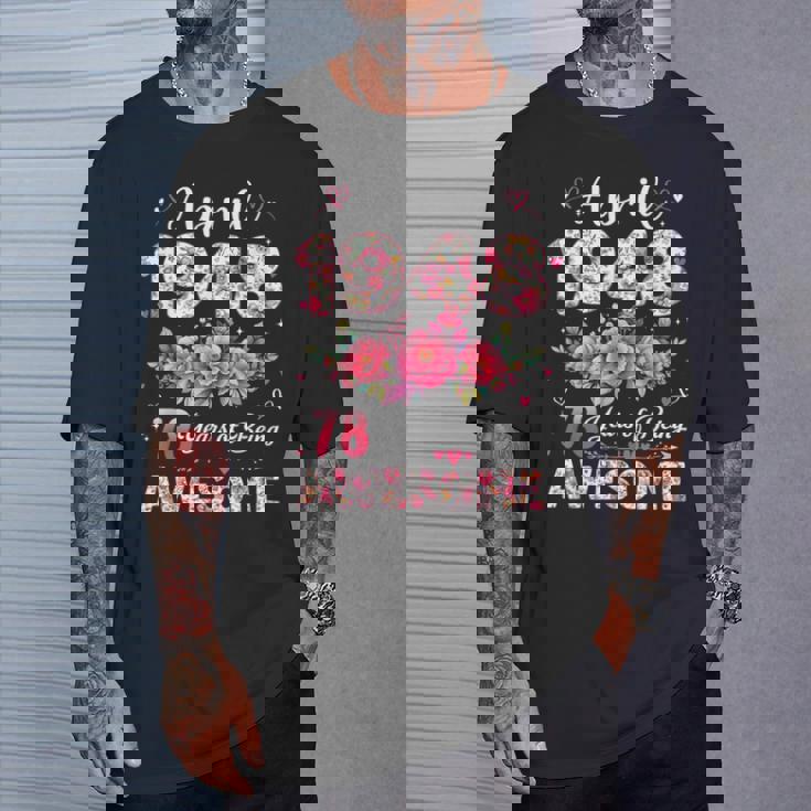 78歳 1948年4月 花柄 78歳 誕生日 男性 女性 Tシャツ 彼への贈り物