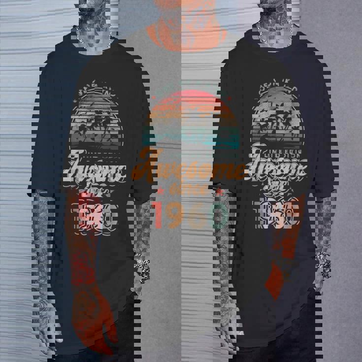 Awesomeince 1960 パームツリー 66歳の誕生日 Tシャツ 彼への贈り物