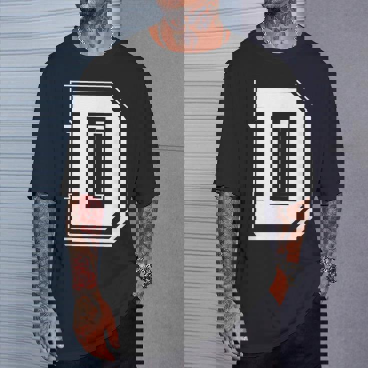 Best Friendshipseven Letters D From Friends Tシャツ 彼への贈り物