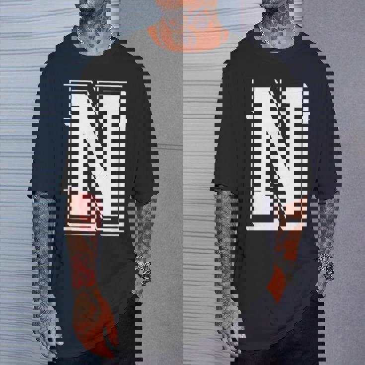 Best Friendshipseven Letters N From Friends Tシャツ 彼への贈り物