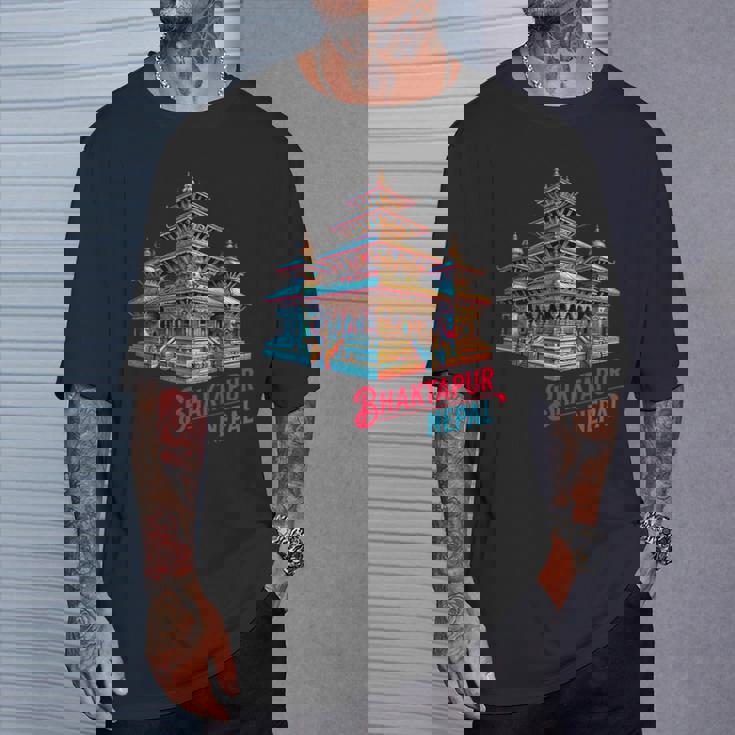 Bhaktapur Durbar スクエア 寺院 ネパール建築 Tシャツ 彼への贈り物