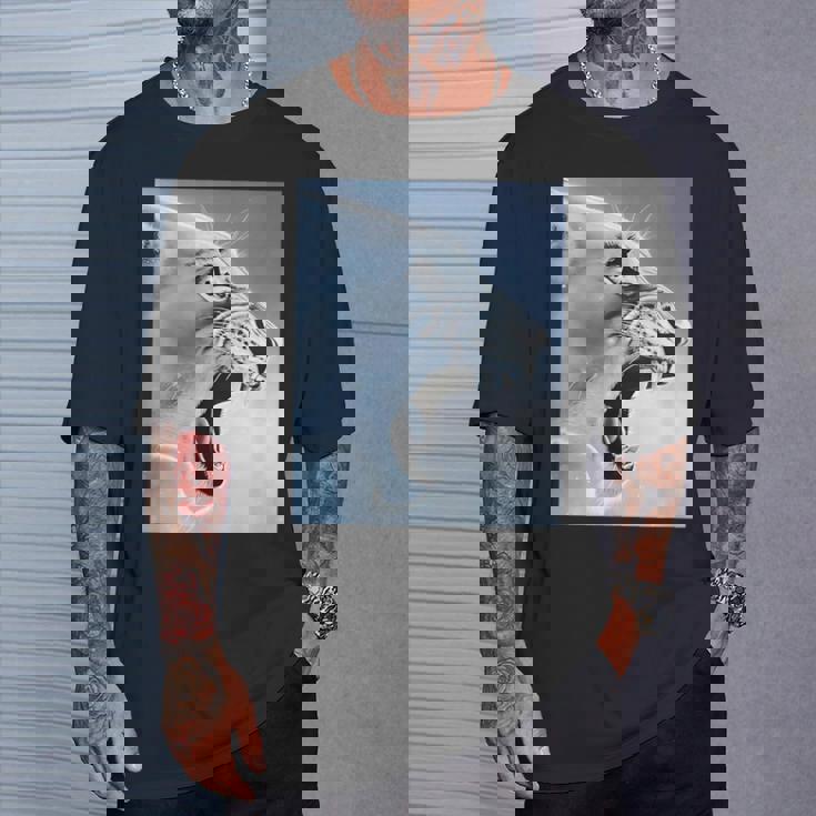 Divertido León Mono Meme Ragebait Meme Cerebro Rojo Gen Alfa Meme Camiseta unisex Regalos para él