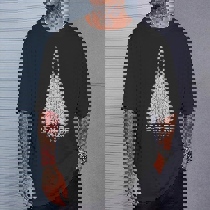 F-14 トムキャット 戦闘機 ジェットミリタリー パイロット 退役軍人 アメリカ空軍 Tシャツ 彼への贈り物