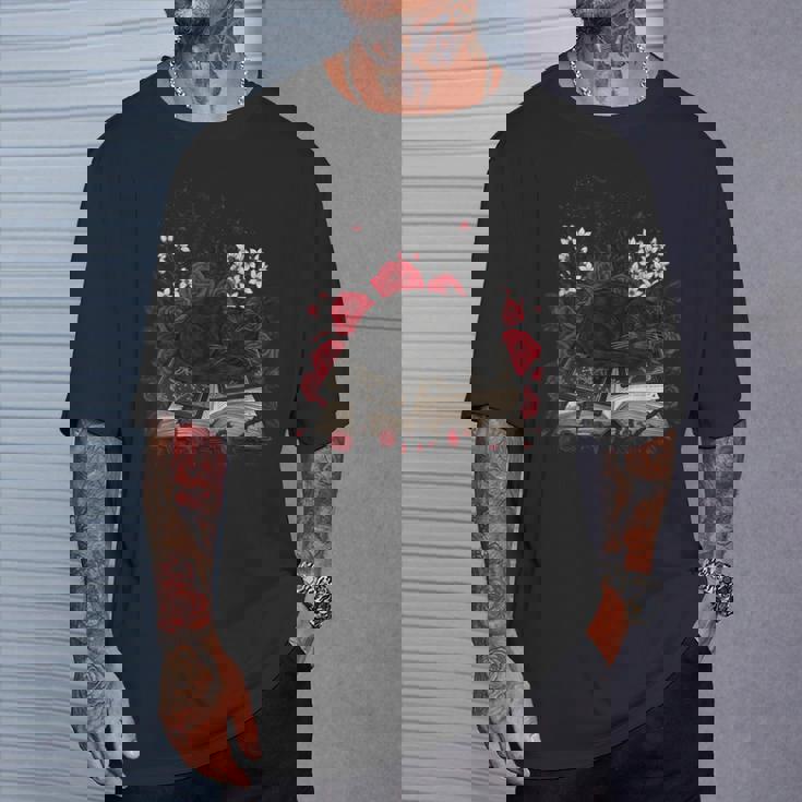 Gato Negro Durmiendo En Brujas Grimorio Con Rosas Espinas Camiseta unisex Regalos para él