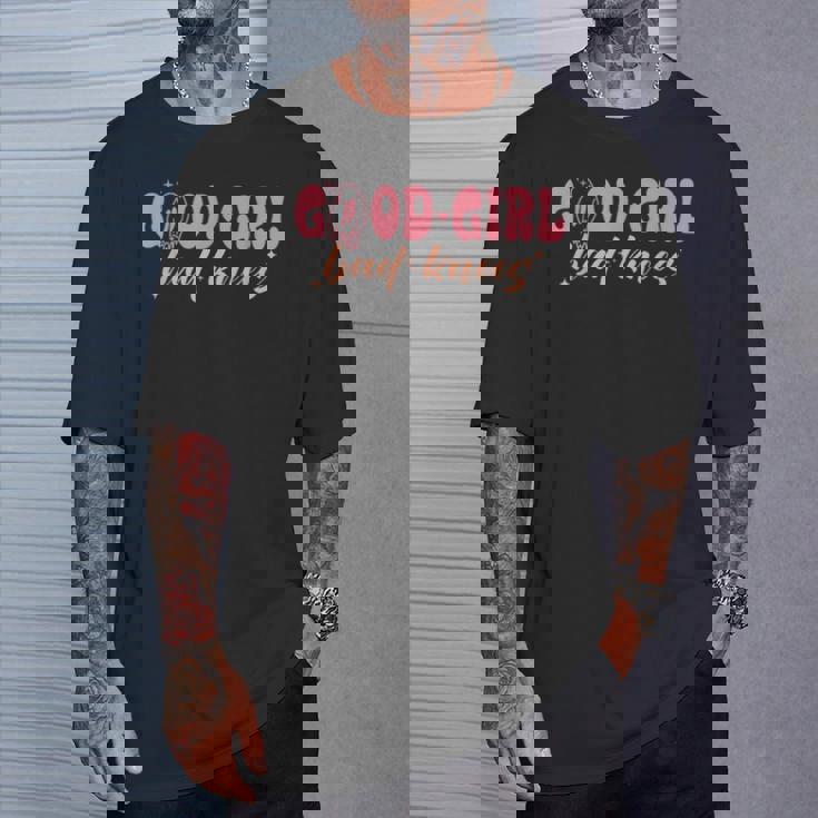 Good Girl Bad Knees 面白い 関係 膝の問題 ジョーク Tシャツ 彼への贈り物