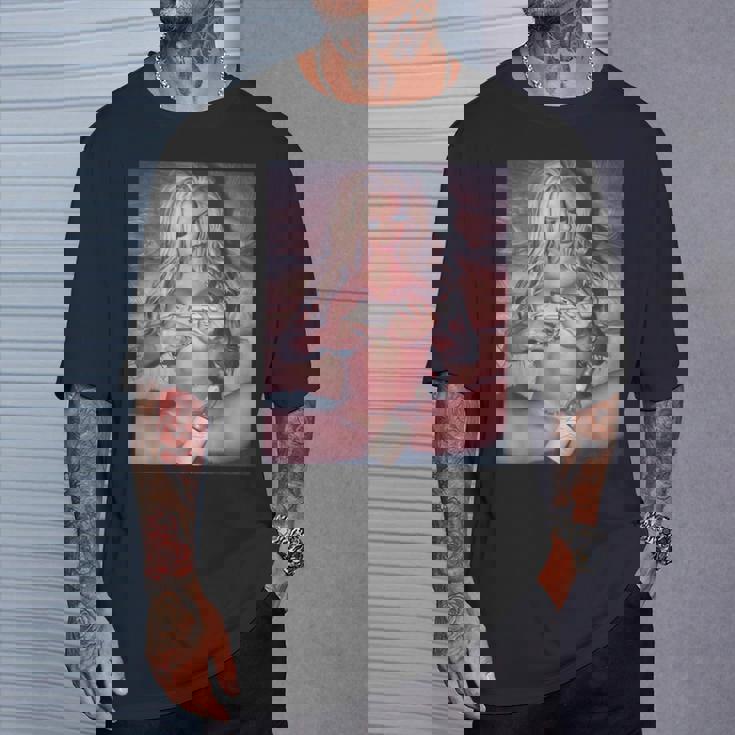 Hot Girl On ピストルを持つ少女 Tシャツ 彼への贈り物