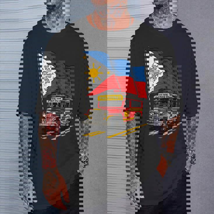 Jeepney フィリピン国旗 誇り高きフィリピンのお土産 Tシャツ 彼への贈り物