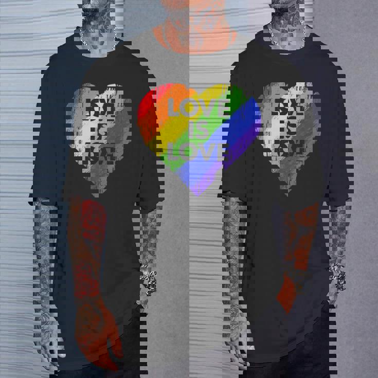 Lgbt Love Is Lovetシャツレトロハートゲイレズビアンプライド月間 Tシャツ 彼への贈り物