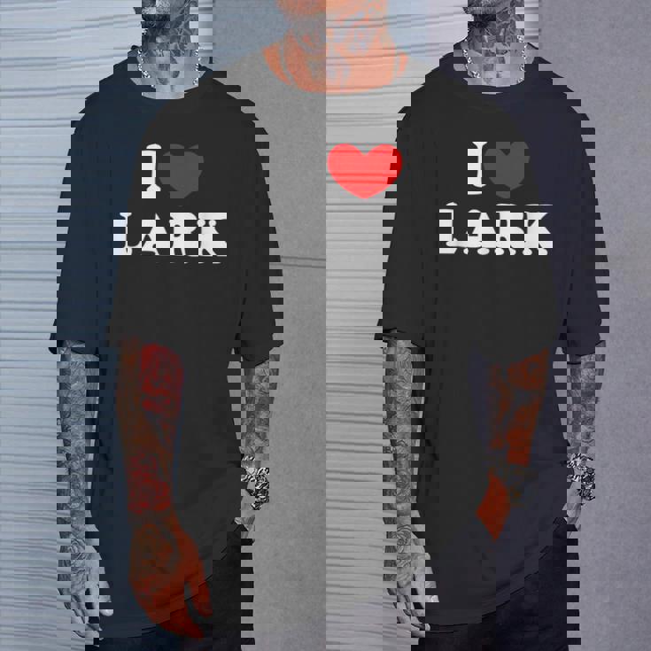 I Love Lark 私は愛する Lark Tシャツ 彼への贈り物