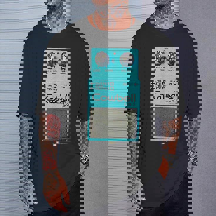 Mehr Cowbell ミュージシャン ミーム パロディ ギターペダル Tシャツ 彼への贈り物