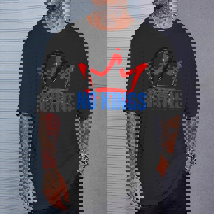 No Kings Tシャツ 彼への贈り物