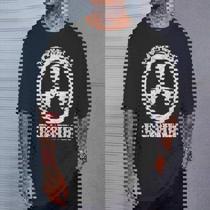 Powered By Uranium 原子力エンジニア Tシャツ 彼への贈り物