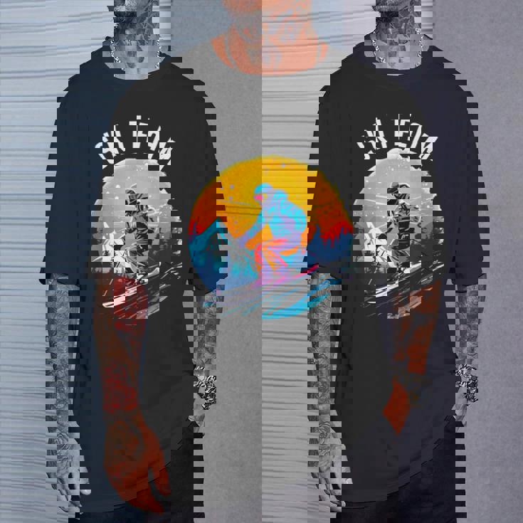 Ski Team スキーチーム スキーヤー スクール スキー旅行 スキーチーム クルー スキー Tシャツ 彼への贈り物