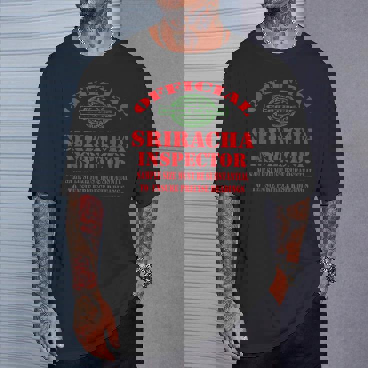 Sriracha ソース マヨ ホットチリソース おかしなルースター ソースパン Tシャツ 彼への贈り物