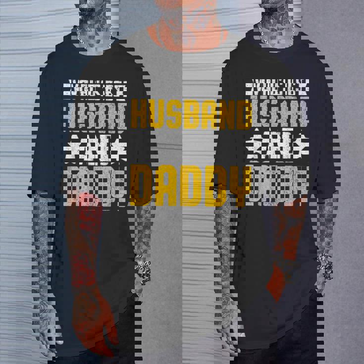 World's Best Husband And Daddy レトロ ヴィンテージ インスピレーション Tシャツ 彼への贈り物