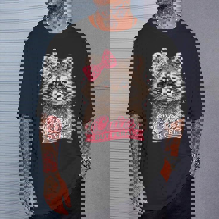 かわいいけど野生的な面白いアライグマの弓ミームかわいい動物のユーモア 長袖tシャツ Tシャツ 彼への贈り物