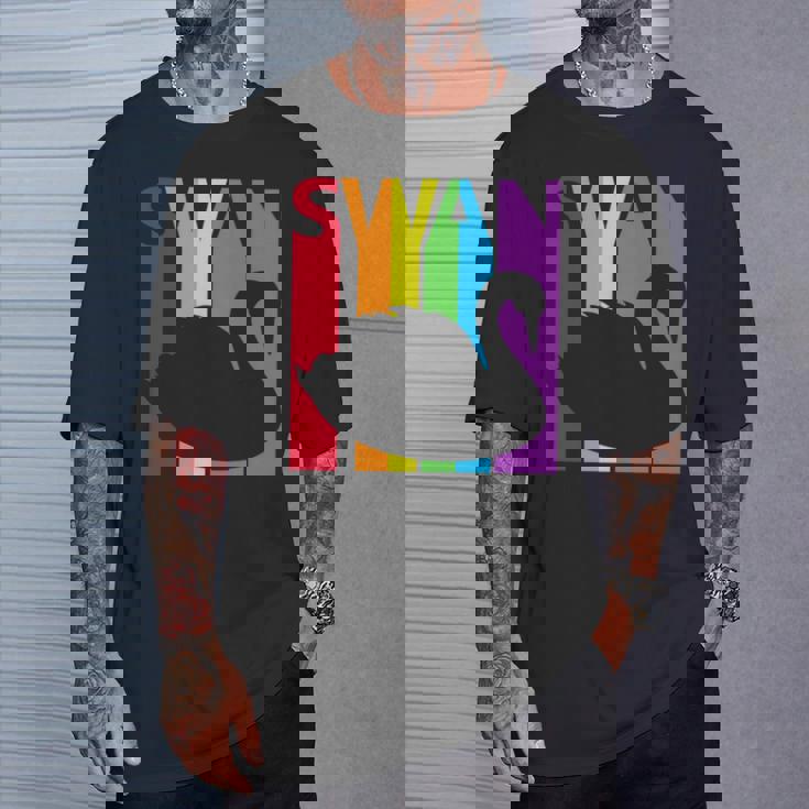 かわいいレインボースワンの鳥が好きな人 長袖tシャツ Tシャツ 彼への贈り物