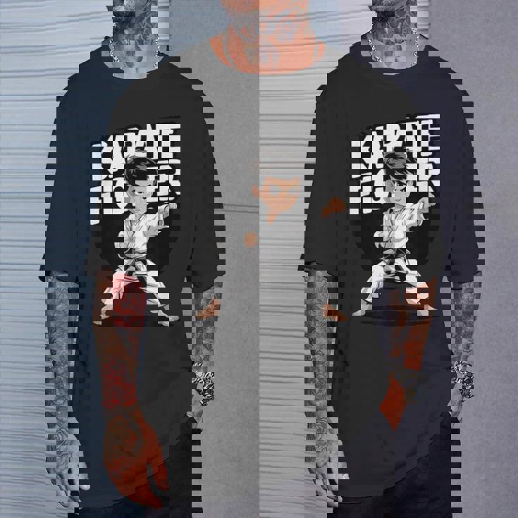 かわいい空手少年 格闘技キッド Tシャツ 彼への贈り物