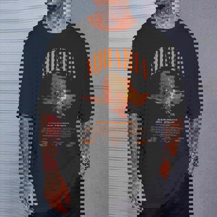 アジアン アロワナ モンスター フィッシュ キーパー モダン ストリートウェア Tシャツ 彼への贈り物