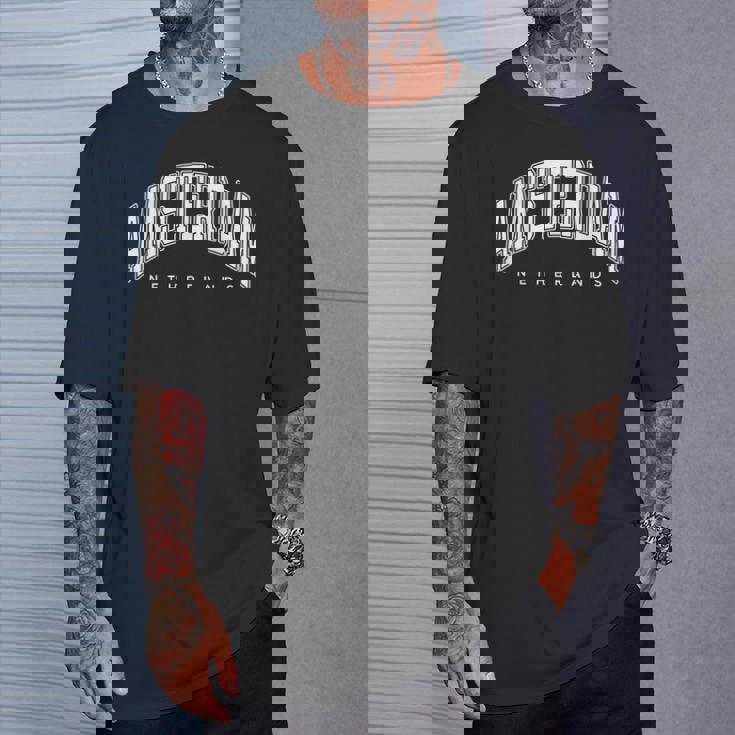 アムステルダム オランダ 代表チームスタイル ホワイトテキスト Tシャツ 彼への贈り物