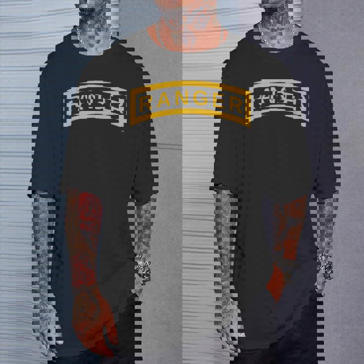 アメリカ陸軍レンジャーイエロータブ ヴィンテージ空挺兵士シャツ Tシャツ 彼への贈り物