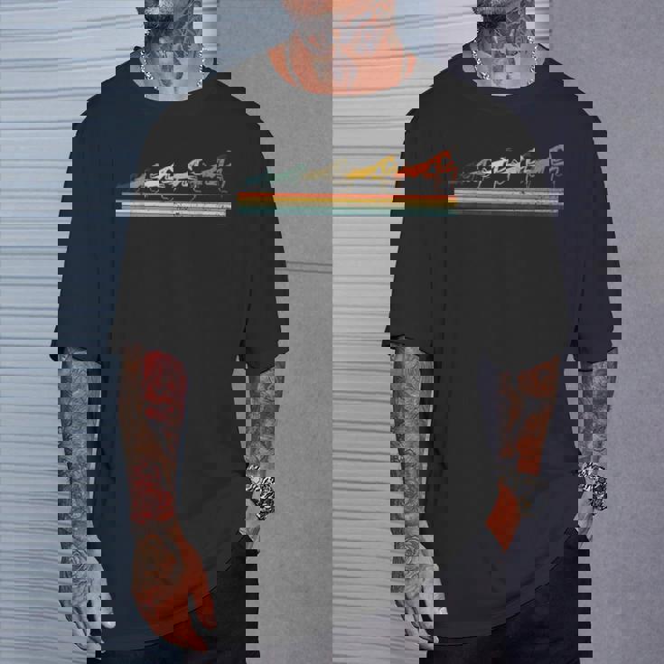 カマキリ 虫 虫 愛 祈る カマキリ レトロ Tシャツ 彼への贈り物