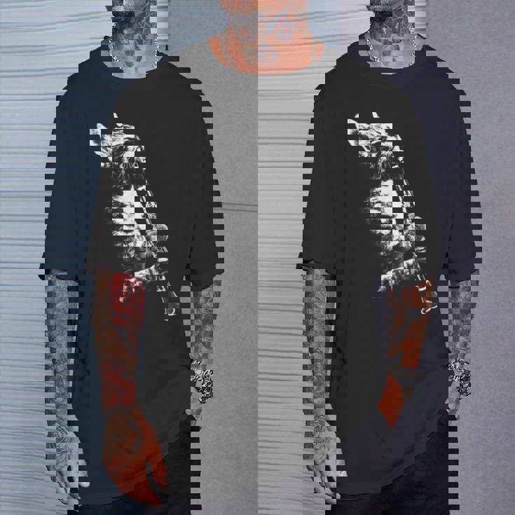 クラリネットを弾く猫 面白い猫ミュージシャン クラリネット教師 Tシャツ 彼への贈り物