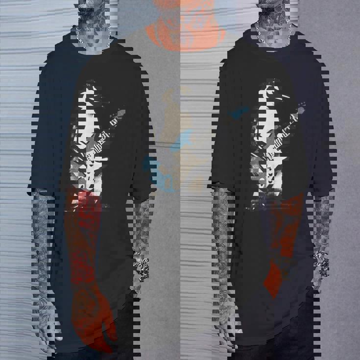 クールなペンギン ギターを弾く 音楽愛好家 ペンギン ギター 面白い Tシャツ 彼への贈り物