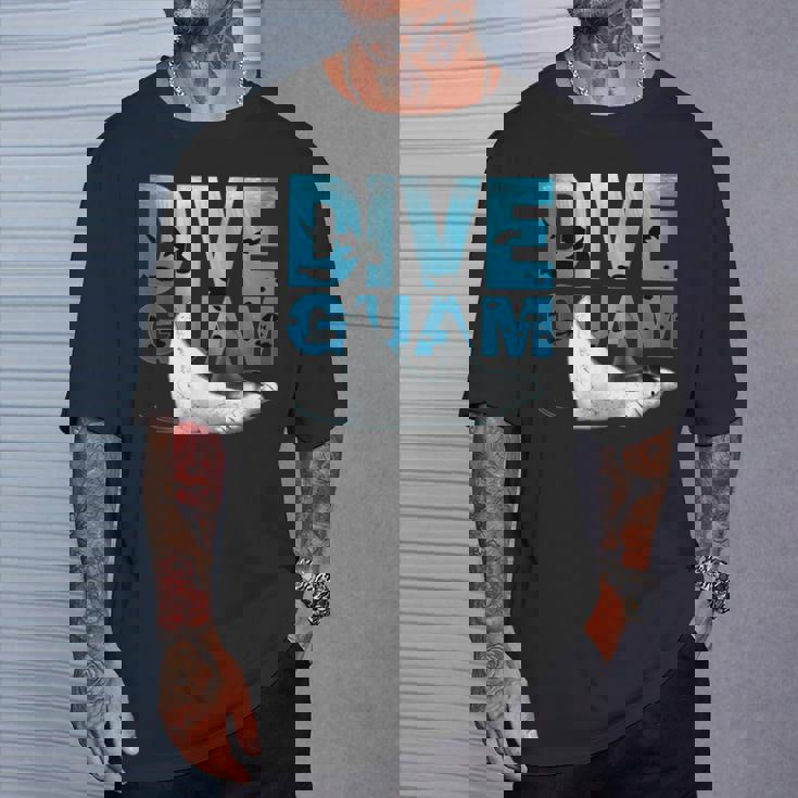 グアムマンタでのダイビング Tシャツ 彼への贈り物