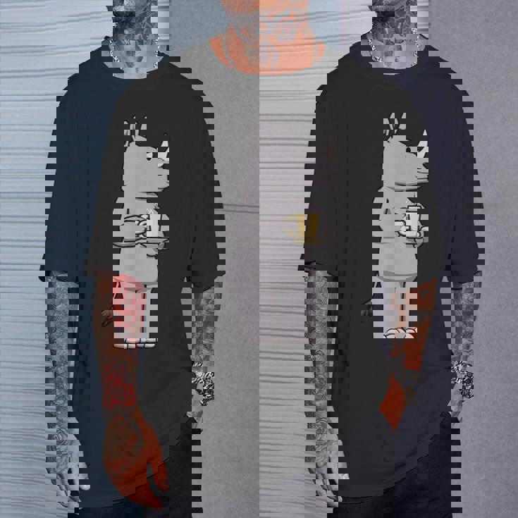 サイ コーヒー 野生動物 サイ Tシャツ 彼への贈り物