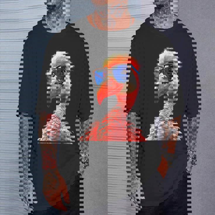 サングラスをかけたフラミンゴ フラミンゴが大好き かわいいフラミンゴ Tシャツ 彼への贈り物