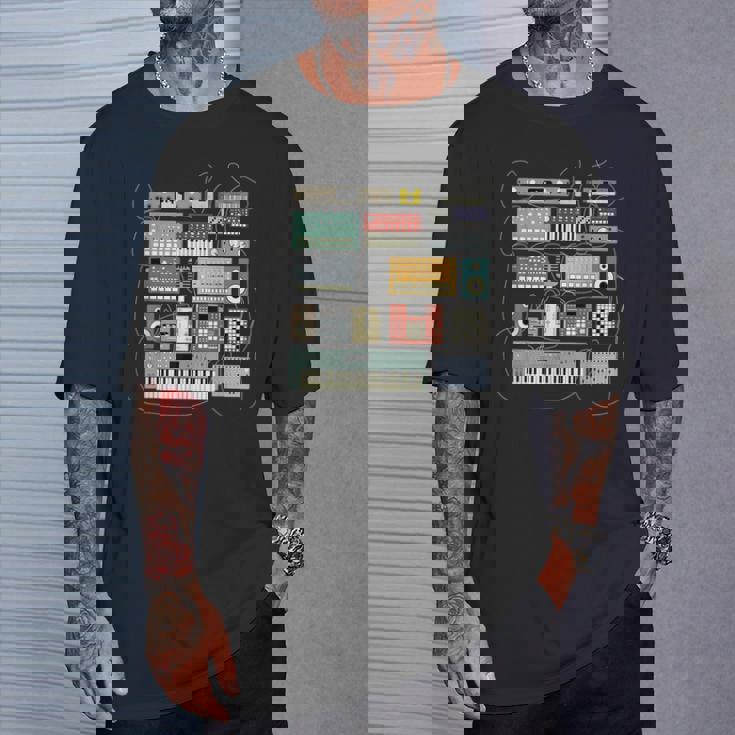 シンセサイザー エレクトロニック・ミュージシャン と Dj Tシャツ 彼への贈り物