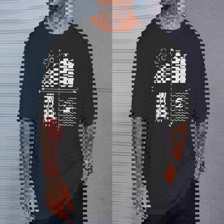 スキューバダイビングギア 水中ダイバー スキューバダイバー Tシャツ 彼への贈り物