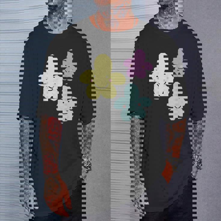 スマイリングフラワー イエロー ブルー パープル 楽しい春 Tシャツ 彼への贈り物