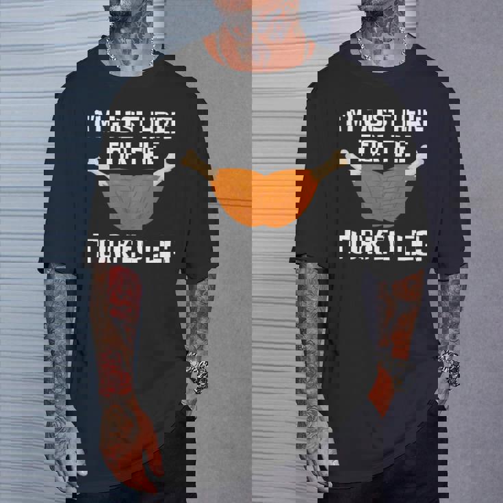 ターキー・レッグ・ファニー・サンクスギビング・ターキーのためにここに来たんだ 長袖tシャツ Tシャツ 彼への贈り物