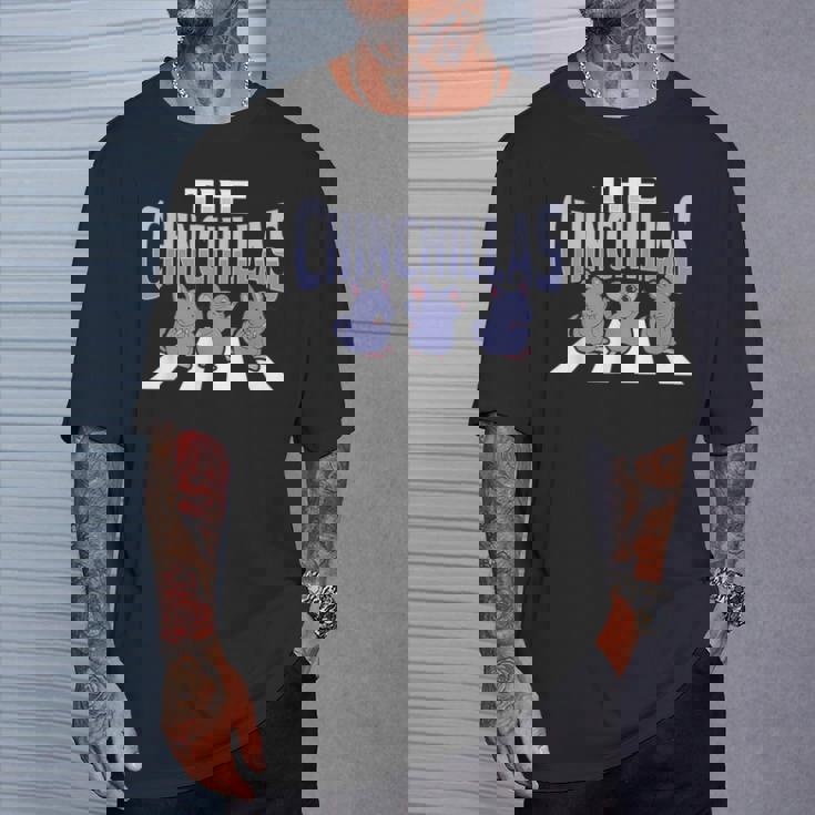 チンチラペットを飼う人のためのチンチラペデストリアンデザイン Tシャツ 彼への贈り物