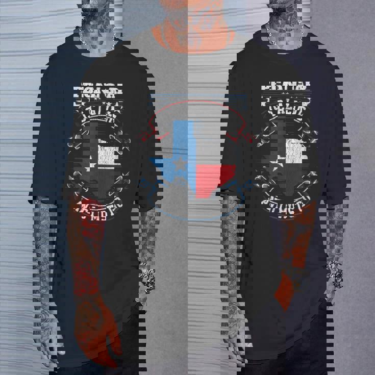 テキサスのピーカンギャップが電話していて、私は行かなければなりません Tシャツ 彼への贈り物