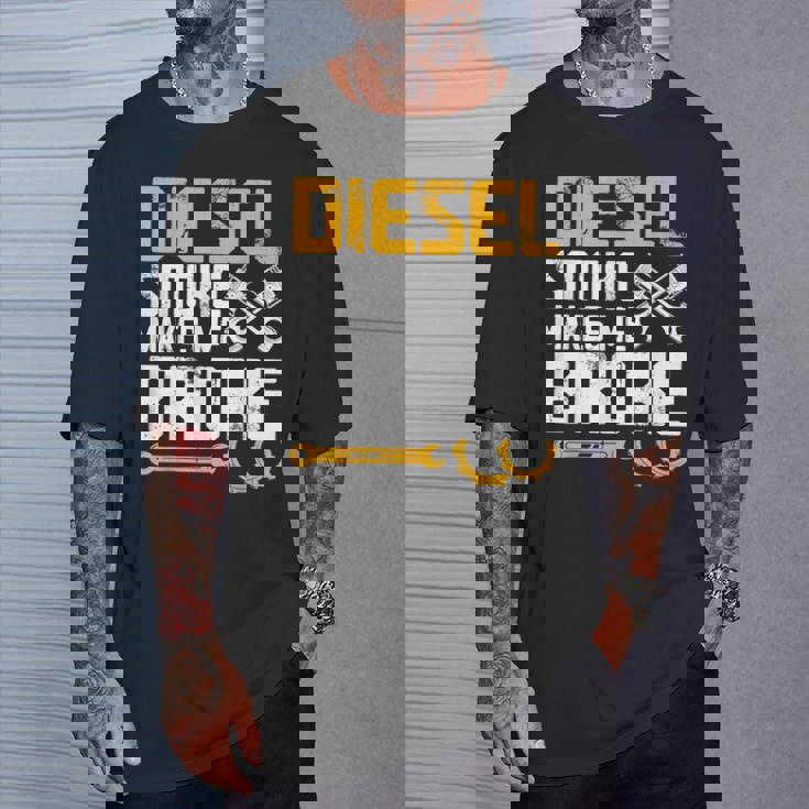 ディーゼルの煙で骨が折れる Tシャツ 彼への贈り物